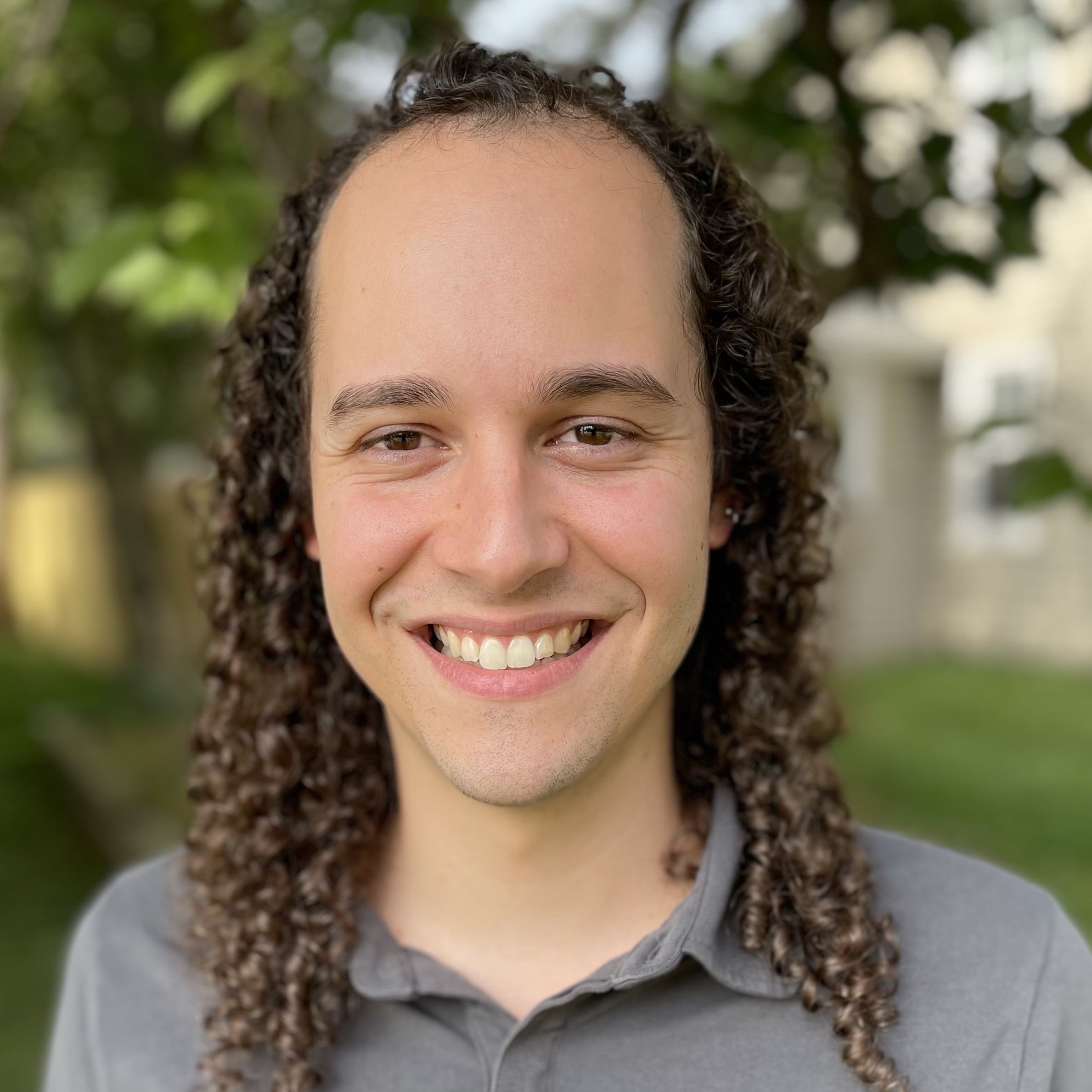 Headshot of Bryan Rezende